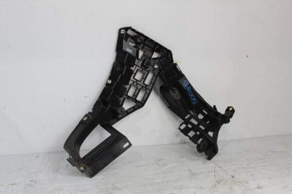 Porsche 95B Macan Rear Left Bumper Support Bracket 95B807254C
