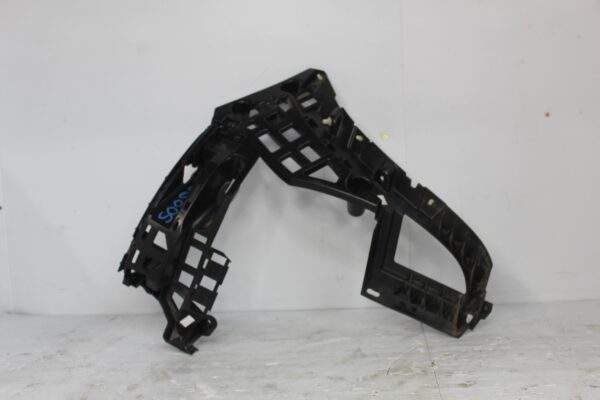 Porsche 95B Macan Rear Left Bumper Support Bracket 95B807254C