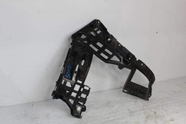 Porsche 95B Macan Rear Left Bumper Support Bracket 95B807254C