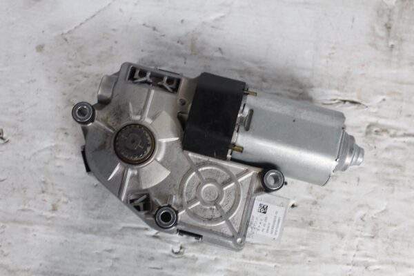 Porsche 95B Macan Sunroof Motor Engine 95B959591, 95B959591B