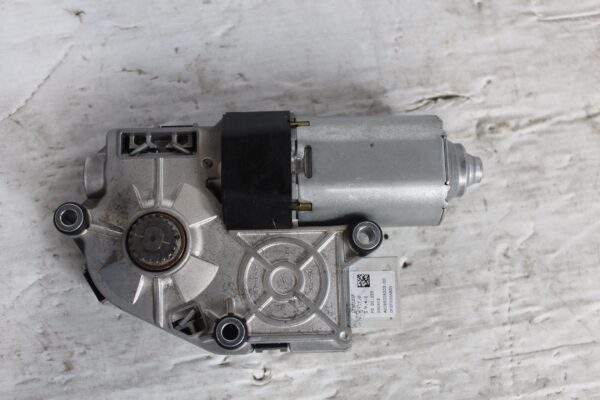 Porsche 95B Macan Sunroof Motor Engine 95B959591, 95B959591B
