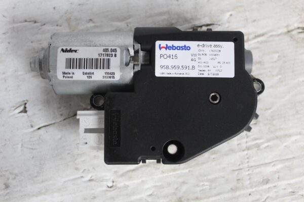 Porsche 95B Macan Sunroof Motor Engine 95B959591, 95B959591B