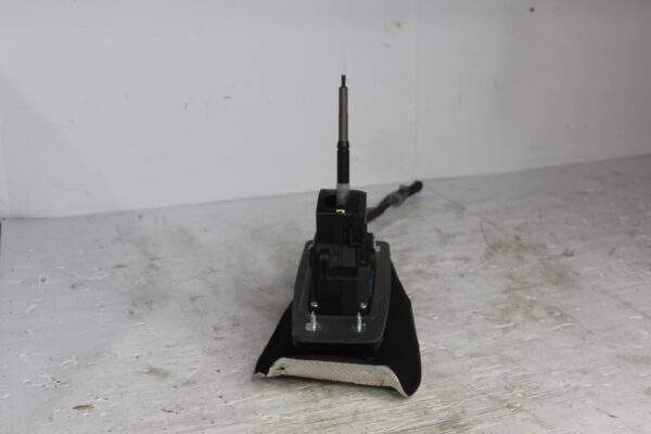 Porsche 95B Macan Gear Selector Mechanism 95B713059, 95B713059B