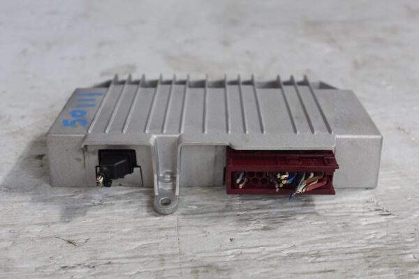 Porsche 95B Macan Sound Radio Speaker Amplifier 95B035223, 97064544305