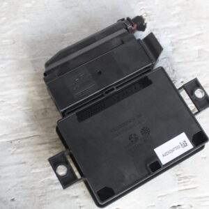 Porsche 95B Macan Electronic Park Brake Control Unit 95B907801C - Image 3