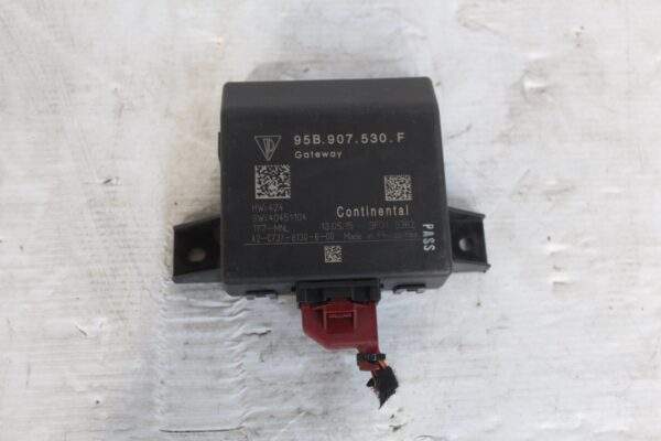 Porsche 95B Macan Gateway Control Unit 95B907530C, 95B907530F