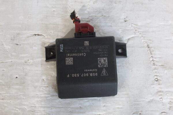 Porsche 95B Macan Gateway Control Unit 95B907530C, 95B907530F