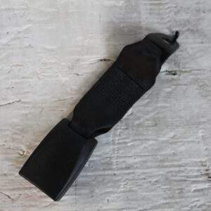 Porsche 95B Macan Rear Centre Seatbelt Buckle Latch 95B857740 YLZ - Image 3