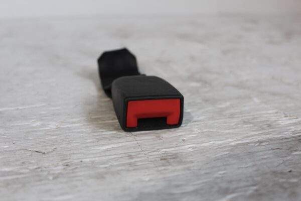 Porsche 95B Macan Rear Centre Seatbelt Buckle Latch 95B857740 YLZ