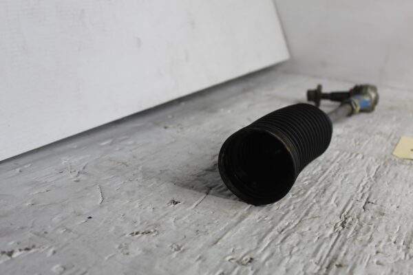 Land Rover Range Rover L494 Sport 3.0L Right Tie Rod End LR059264, LR059261