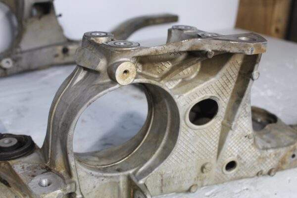 Range Rover L494 Sport 3.0L Front Subframe Cross Member LR072570, CPLA5C145AN 