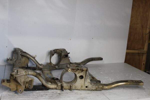 Range Rover L494 Sport 3.0L Front Subframe Cross Member LR072570, CPLA5C145AN 