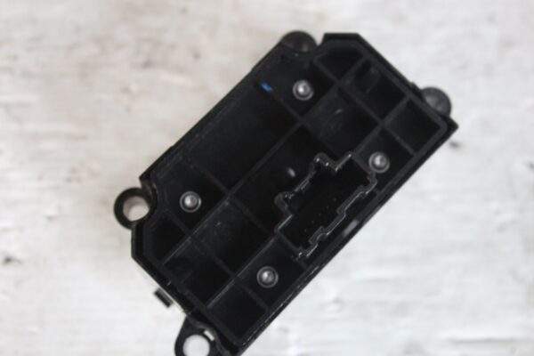Range Rover Sport L494 Electric Park Brake Switch Button LR070379, LR133124