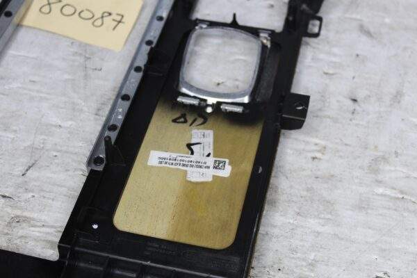 Range Rover Sport L494 Centre Console Trim Mould GRAND BLACK LR056817