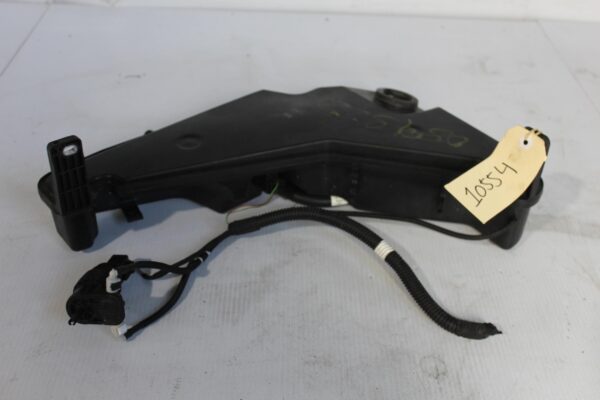 Audi 8R Q5 SQ5 Windshield Washer Bottle Reservoir 8R0955453B, 8R0955970B