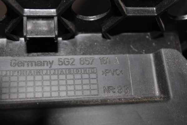 Audi 8R Q5 SQ5 Windshield Washer Bottle Reservoir 8R0955453B, 8R0955970B