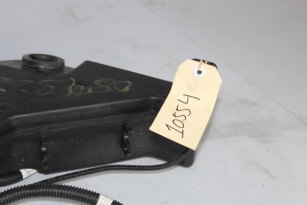 Audi 8R Q5 SQ5 Windshield Washer Bottle Reservoir 8R0955453B, 8R0955970B