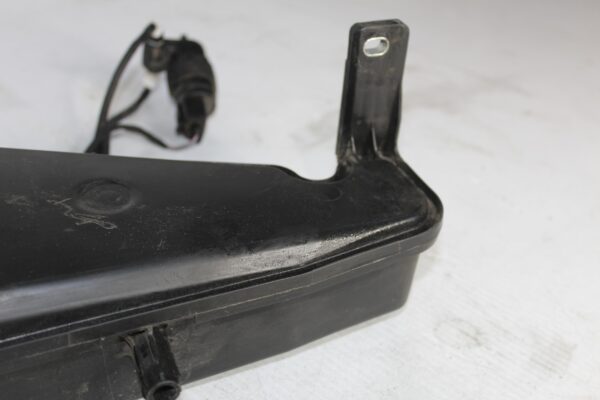 Audi 8R Q5 SQ5 Windshield Washer Bottle Reservoir 8R0955453B, 8R0955970B