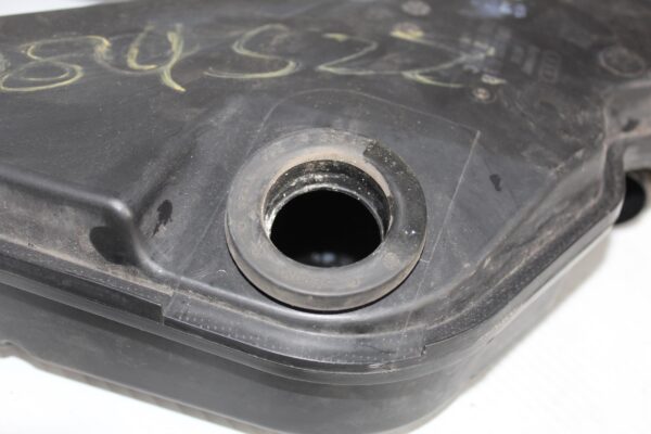 Audi 8R Q5 SQ5 Windshield Washer Bottle Reservoir 8R0955453B, 8R0955970B