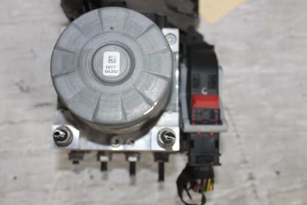Audi 8V S3 ABS Pump Brake Unit Modulator 8V0614517D