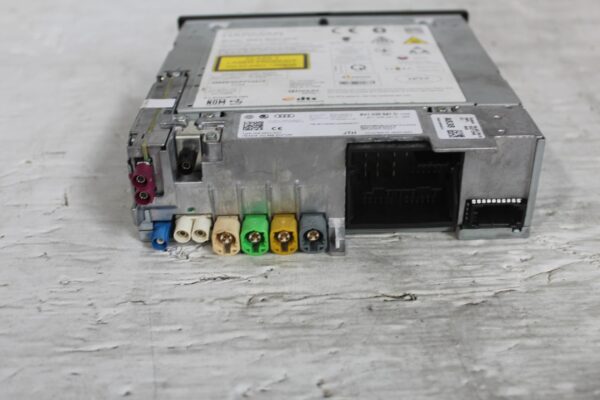 Audi 8V A3 S3 RS3 MIB High Radio Multimedia Control Unit 8V1035041C