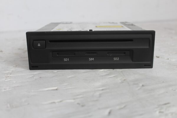 Audi 8V A3 S3 RS3 MIB High Radio Multimedia Control Unit 8V1035041C