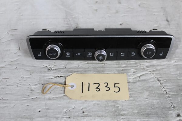 Audi 8V A3 S3 RS3 AC Heater Control Unit Panel 8V0820043AF
