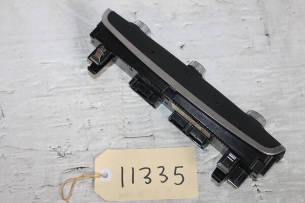 Audi 8V A3 S3 RS3 AC Heater Control Unit Panel 8V0820043AF