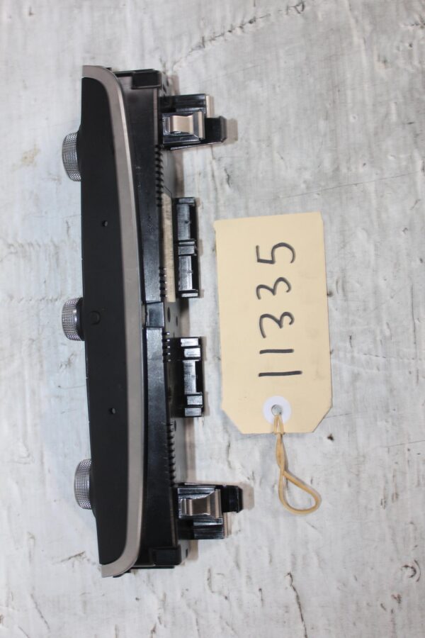 Audi 8V A3 S3 RS3 AC Heater Control Unit Panel 8V0820043AF