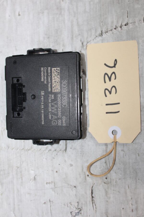 Audi 8V A3 S3 RS3 Headlight Range Control Cornering Unit Module 3Q0907338C