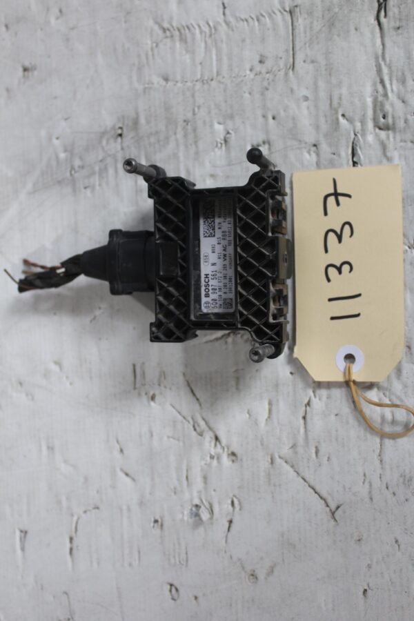 Audi 8V A3 S3 RS3 / Volkwagen MK7 Golf ACC Distrance Control Radar 5Q0907561N