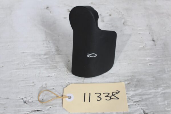 Audi A3 S3 A4 S5 A5 S5 A6 Q5 Bonnet Hood Release Handle 8T2823533