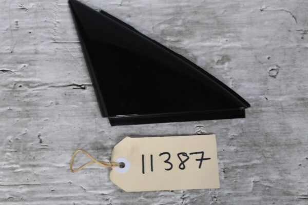 Audi F3 Q3 RSQ3 Front Right Door Corner Trim 83A837638B