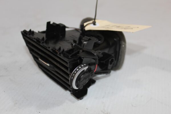 Audi FY Q5 SQ5 Dashboard Air Vent 0991100F