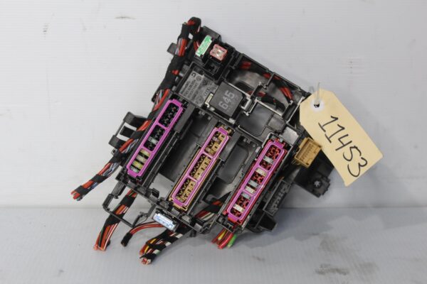 Audi FY Q5 Left Rear Fuse Box Relay Assembly 80A971845