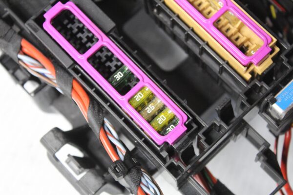 Audi FY Q5 Left Rear Fuse Box Relay Assembly 80A971845