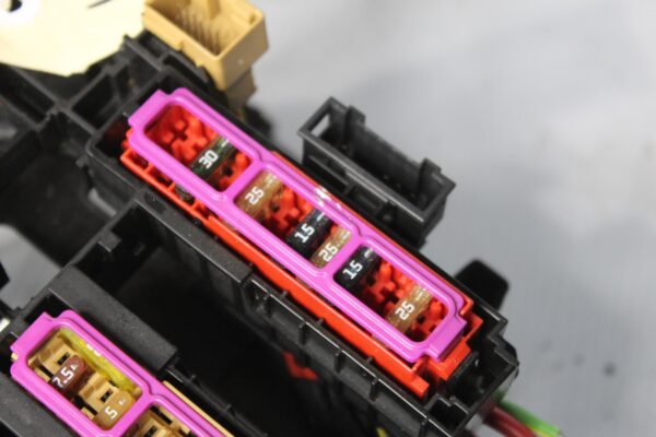 Audi FY Q5 Left Rear Fuse Box Relay Assembly 80A971845