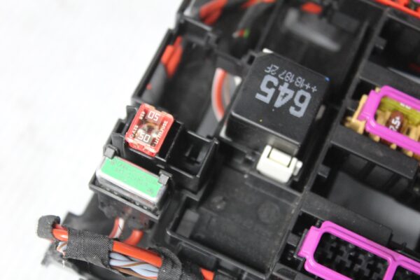 Audi FY Q5 Left Rear Fuse Box Relay Assembly 80A971845