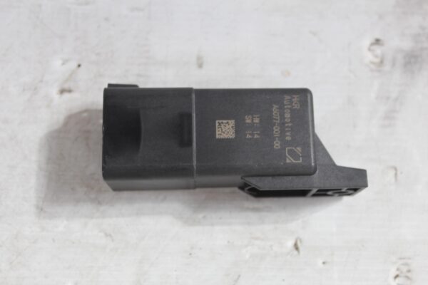 Volkswagen Audi Glow Plug Control Unit 04L907281B