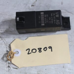 Volkswagen Audi Glow Plug Control Unit 04L907281B - Image 6