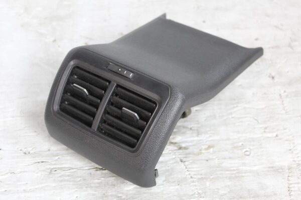Volkswagen Mk7 Golf Centre Console End Rear Air Vent 5G0863289C