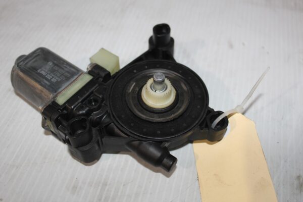 Volkswagen Mk7 Golf Front Left Window Regulator Motor 5Q0959801C
