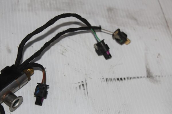 Volkswagen Golf Mk7 GTI R Fuel Rail With injector Harness 06K133317G, 06L971627E