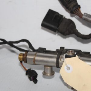 Volkswagen Golf Mk7 GTI R Fuel Rail With injector Harness 06K133317G, 06L971627E - Image 6