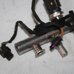Volkswagen Golf Mk7 GTI R Fuel Rail With injector Harness 06K133317G, 06L971627E - Image 8