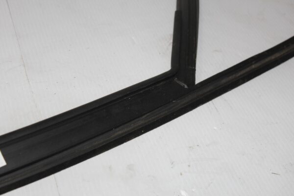 Mercedes Benz W176 A Class Front Right Door Window Mould A1767251200