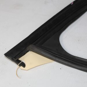 Mercedes Benz W176 A Class Front Right Door Window Mould A1767251200 - Image 10