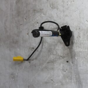 Mercedes Benz W205 C Class Bonnet Actuator SRS Popper A2059060002 - Image 2