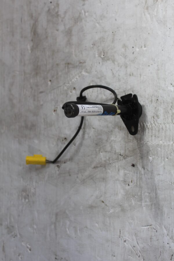 Mercedes Benz W205 C Class Bonnet Actuator SRS Popper A2059060002