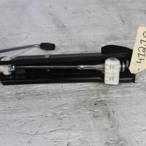 Mercedes Benz W204 W212 C E Class Emergency Lift Jack A2125800218 - Image 3